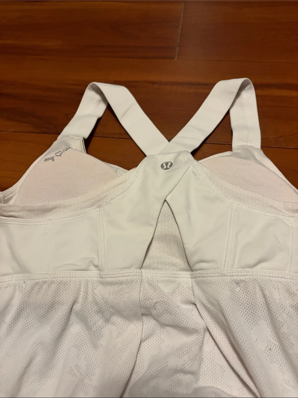 Lululemon White Racerback Built-In Bra Tank Sz 6